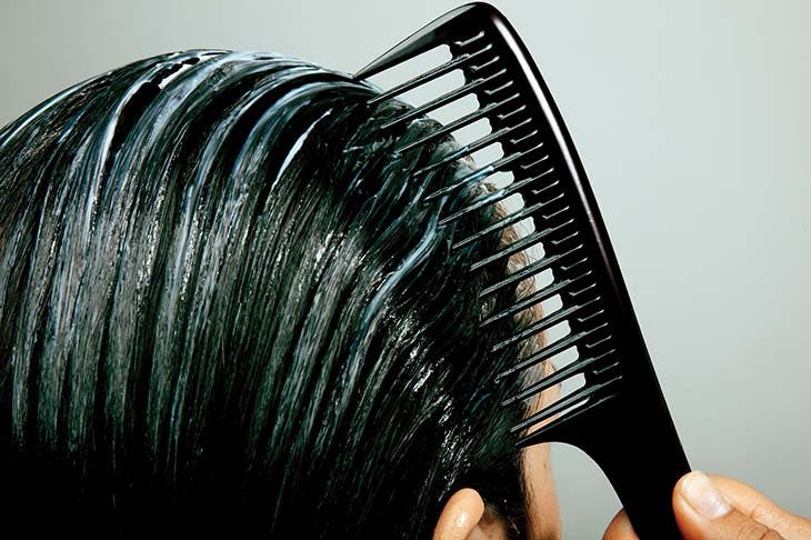 peigner cheveux mouillés