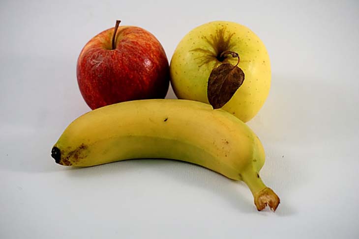 manzanas y plátano