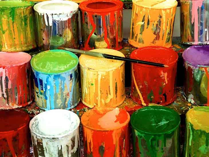 latas de pintura