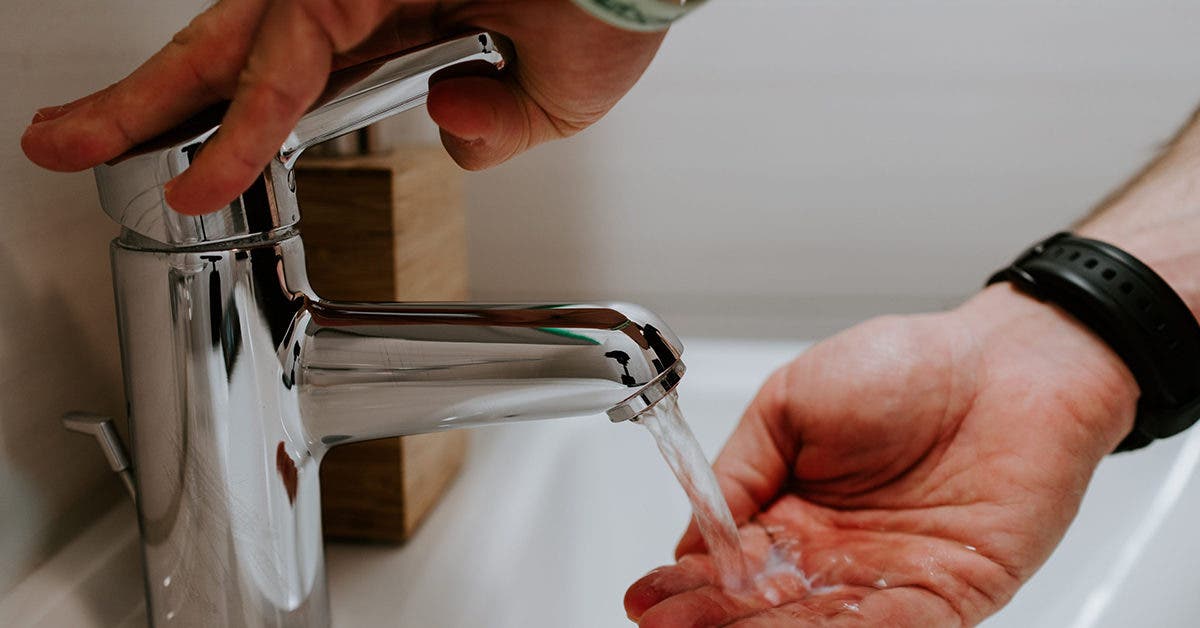 Comment augmenter la pression de l’eau dans les robinets et la douche ?