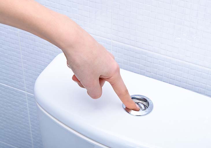 Comment nettoyer le réservoir d'une toilette? - Tafsquare