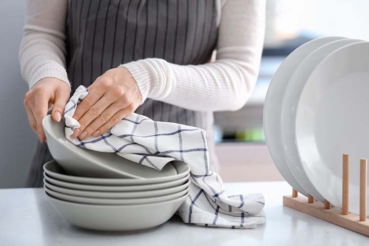 straccio per asciugare i piatti