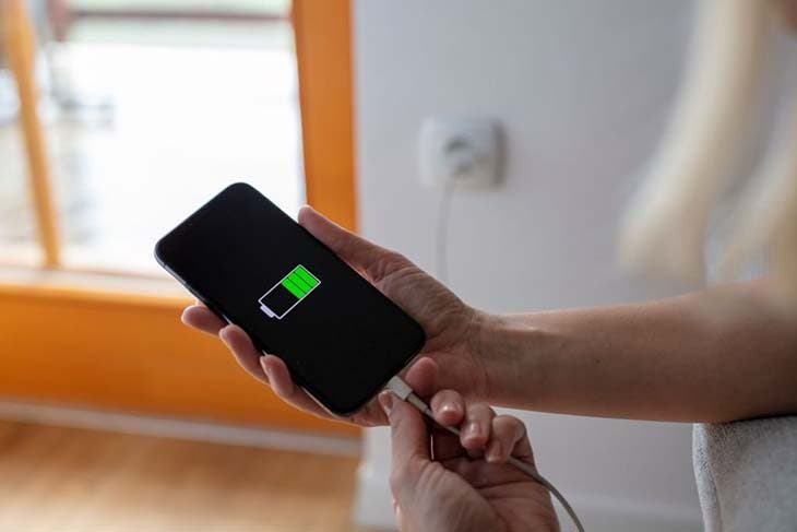 A smart phone charging