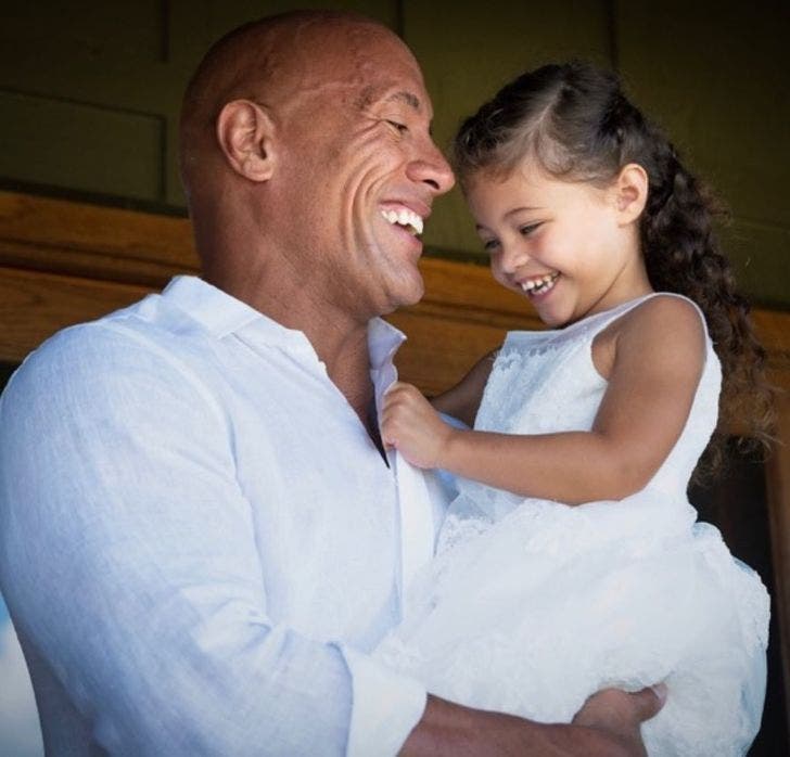 the rock - « Je devrais aimer ma femme de la même manière que je voudrais que ma fille soit aimée » 6 choses dont chaque père doit se souvenir
