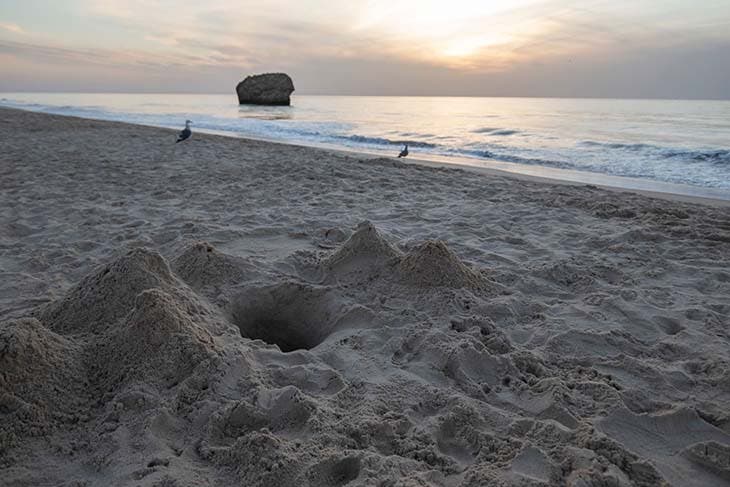 trou dans le sable