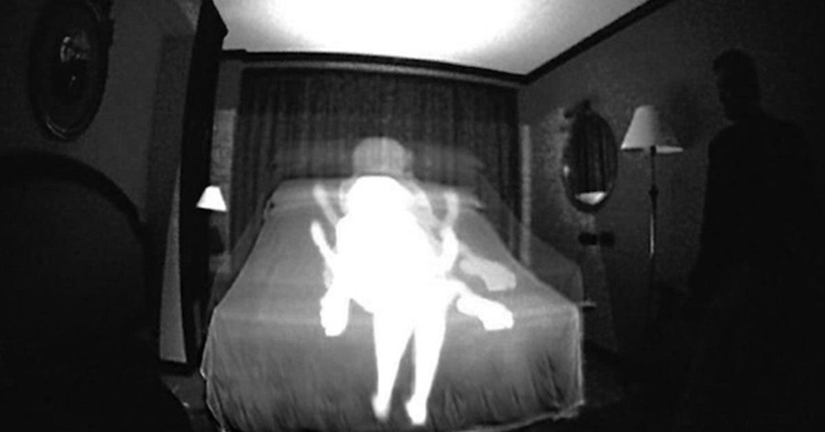 un-homme-qui-voulait-filmer-des-fantomes-dans-sa-maison-decouvre-que-sa-femme-couche-avec-son-garcon
