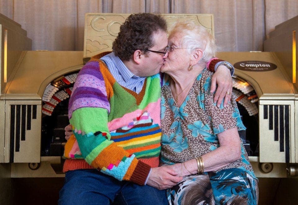 Une femme de 83 ans dit avoir une vie sexuelle heureuse