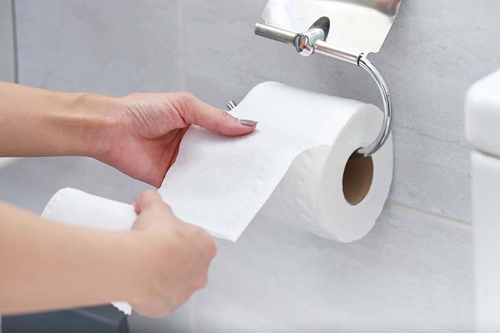 utiliser papier toilette