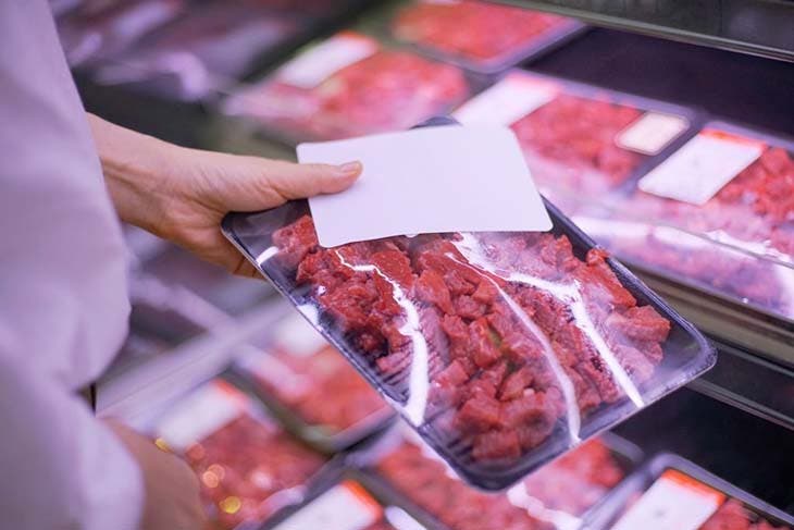 comprar carne en el supermercado