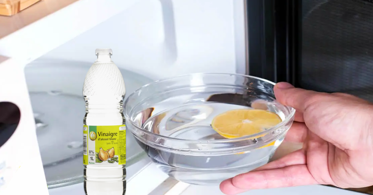 Comment nettoyer et désodoriser votre micro-ondes avec du citron et du vinaigre ?